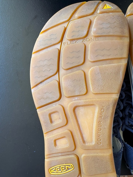 KEEN Uneek Sandals Navy Bungee Hiking Sport Waterproof Water Shoes Size 9 main image 4